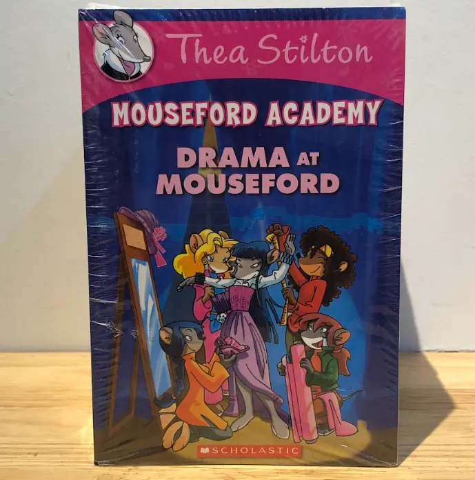 Thea Stilton: Mouseford Academy (16 Books Set)