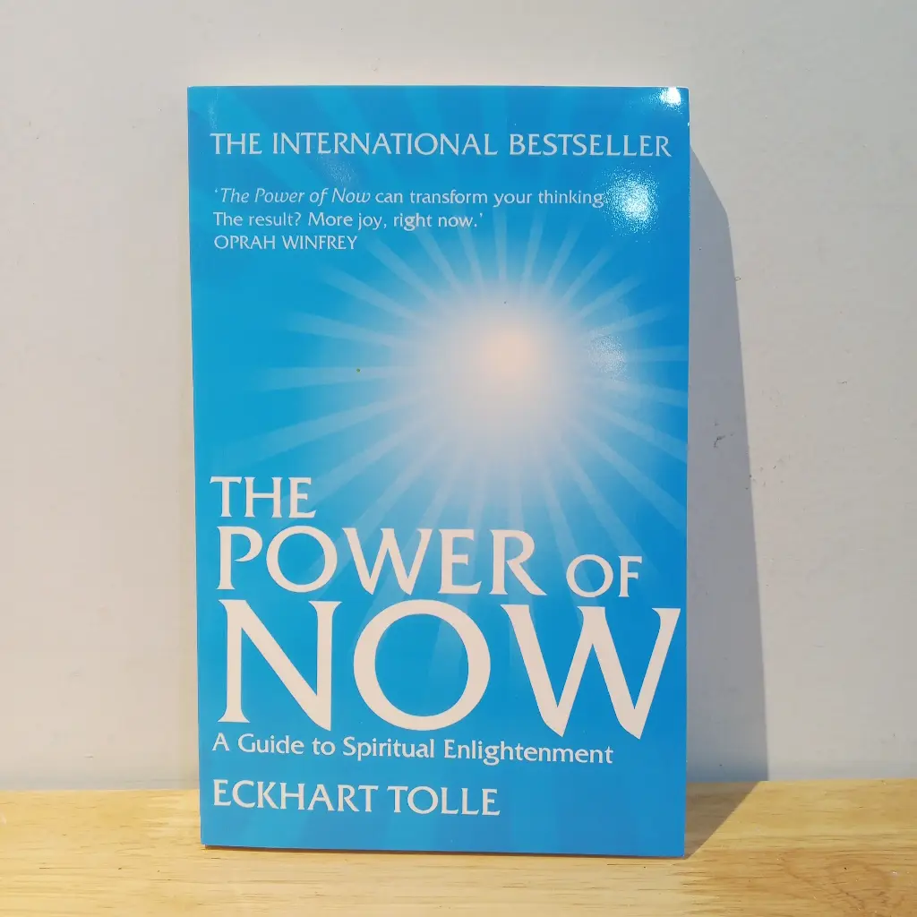 The Power of NOW: A Guide to Spiritual Enlightenment - Eckhart Tolle (Imported Reprint)