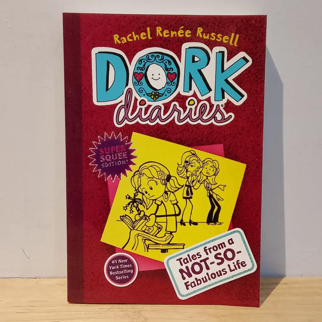 Dork Diaries Book 1: Tales from a Not-So-Fabulous Life