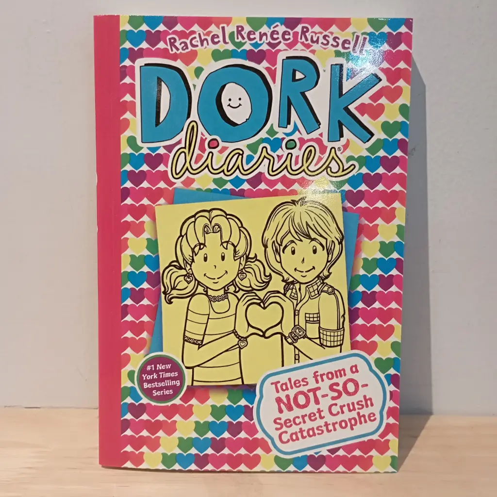 Dork Diaries Book 12 : Tales from a Not-So-Secret Crush Catastrophe