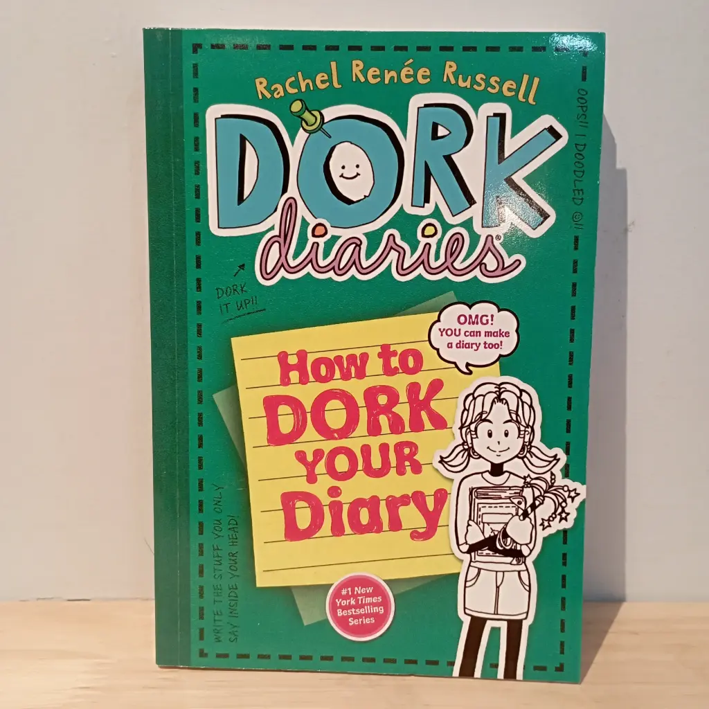 Dork Diaries Book 3 1/2 : How to DORK Your Diary