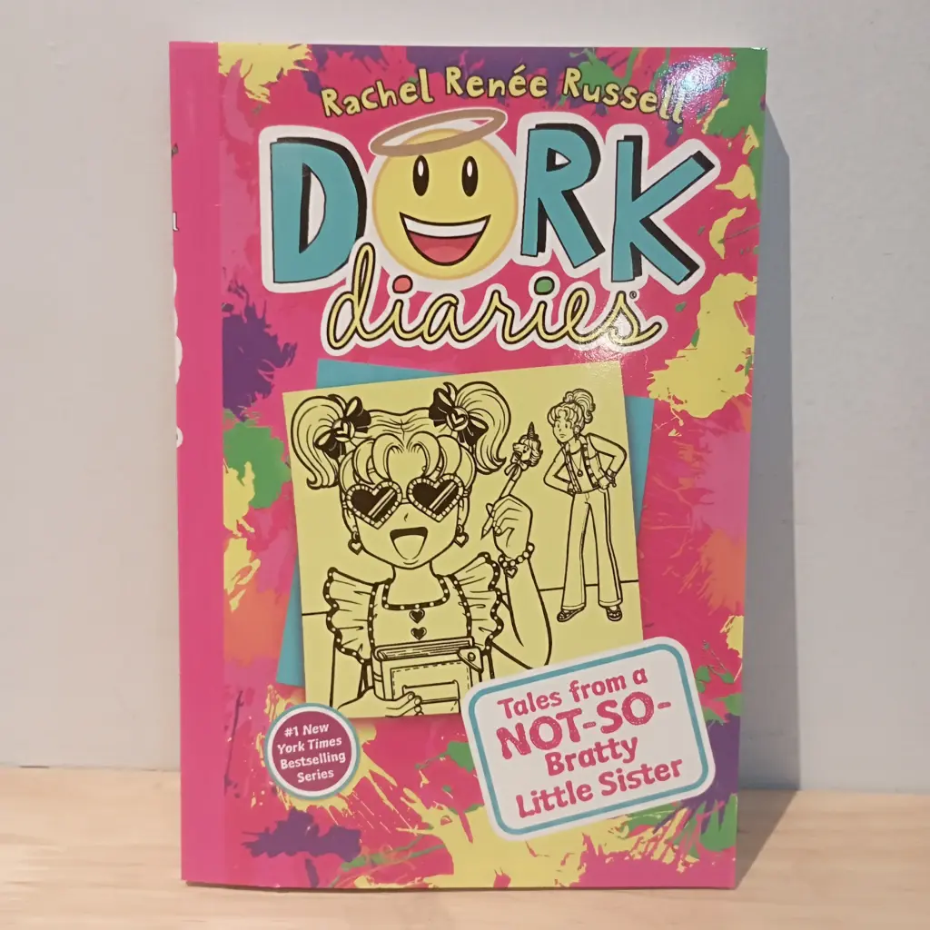Dork Diaries Book 16 : Tales from a Not-So-Bratty Little Sister
