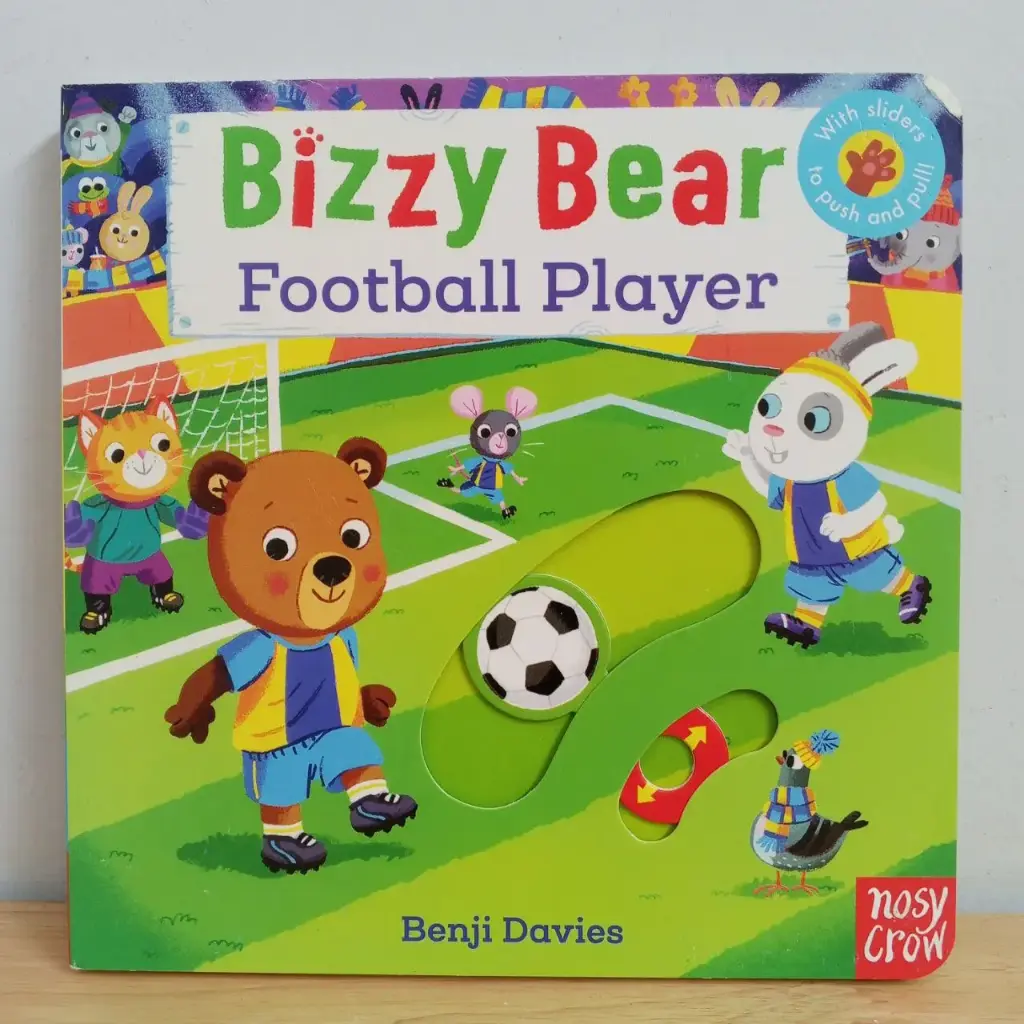 Bizzy Bear: Football Player