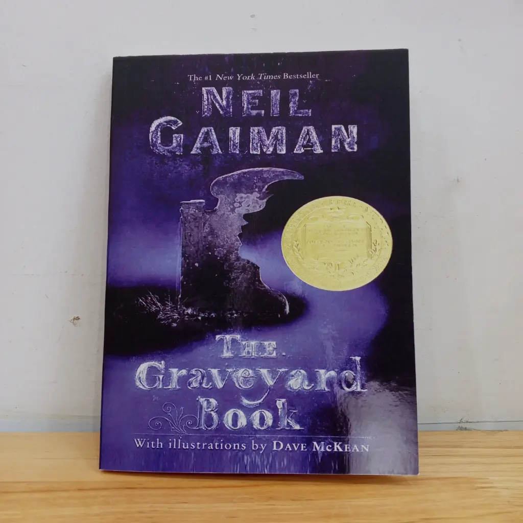 The Graveyard Book - Neil Gaiman