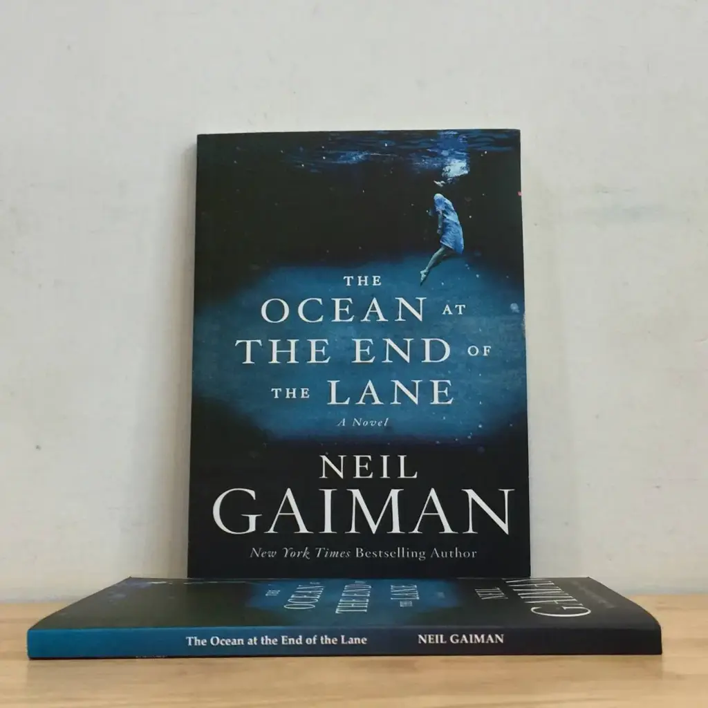 The Ocean At The End of The Lane - Neil Gaiman (Local Reprint)