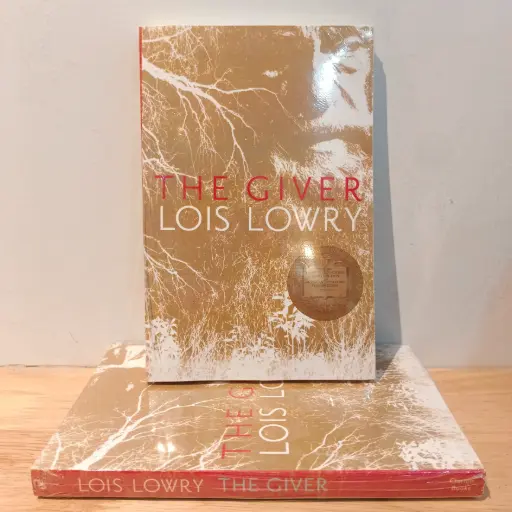 [FC0008] The Giver - Lois Lowry (Imported Reprint)
