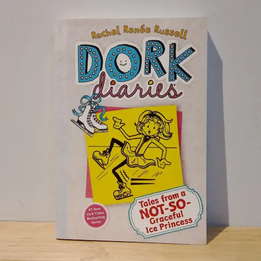 [RP0690] Dork Diaries Book 4: Tales from a Not-So-Graceful Ice Princess